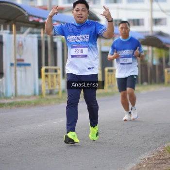 Runner Photo 3459937