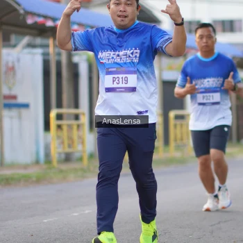 Runner Photo 3459939