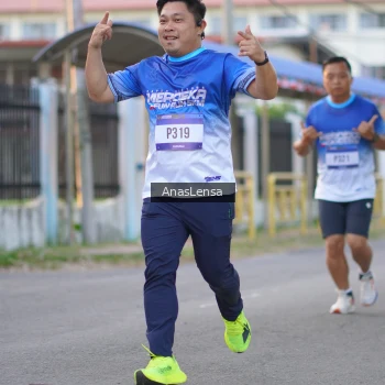 Runner Photo 3459940