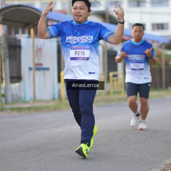 Runner Photo 3459942