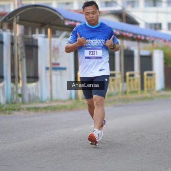Runner Photo 3459945