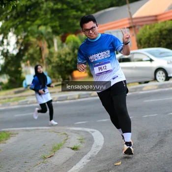 Runner Photo 3459946