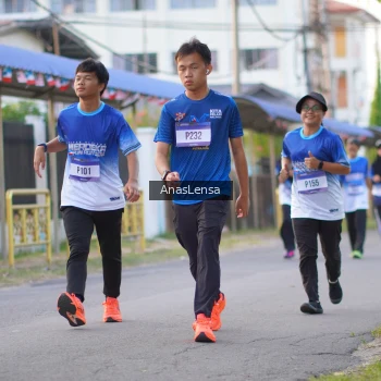 Runner Photo 3459968