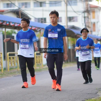 Runner Photo 3459972