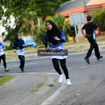 Runner Photo 3459973
