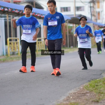 Runner Photo 3459980