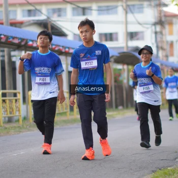 Runner Photo 3459983