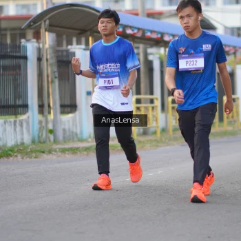 Runner Photo 3460000