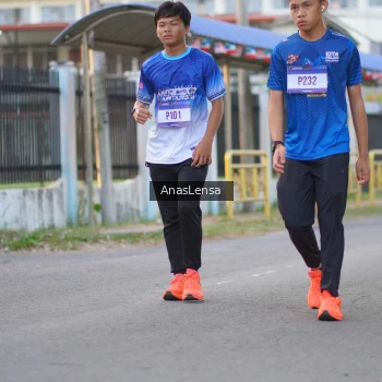 Runner Photo 3460007