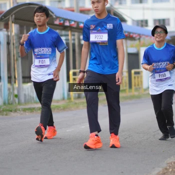 Runner Photo 3460009