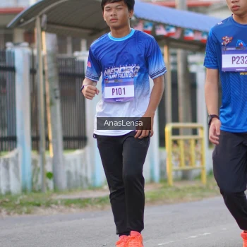 Runner Photo 3460013