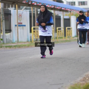 Runner Photo 3460048