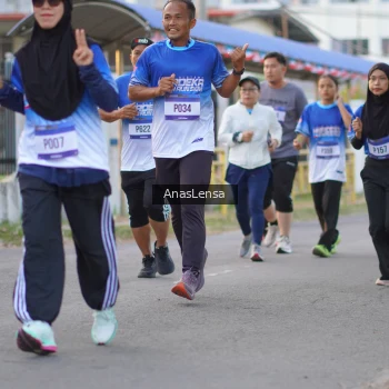 Runner Photo 3460126