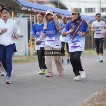 Runner Photo 3460154