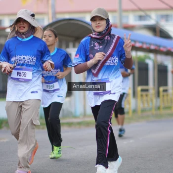 Runner Photo 3460177