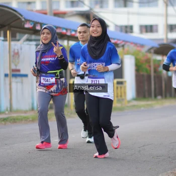 Runner Photo 3460245
