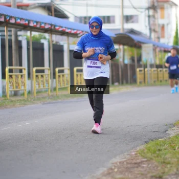 Runner Photo 3460253