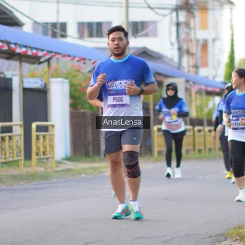 Runner Photo 3460278