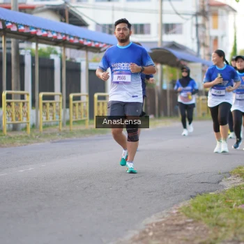 Runner Photo 3460298