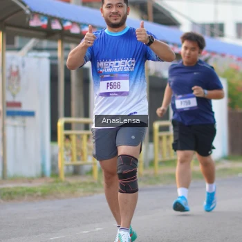 Runner Photo 3460312