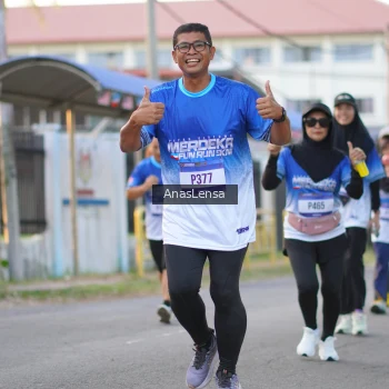 Runner Photo 3460396