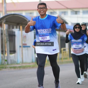 Runner Photo 3460410