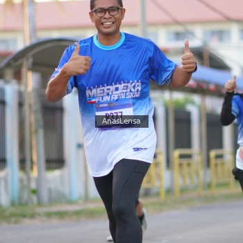 Runner Photo 3460411
