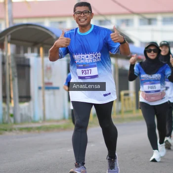 Runner Photo 3460413