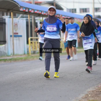 Runner Photo 3460460