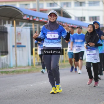 Runner Photo 3460465
