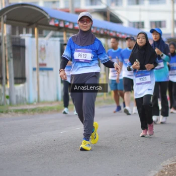 Runner Photo 3460467