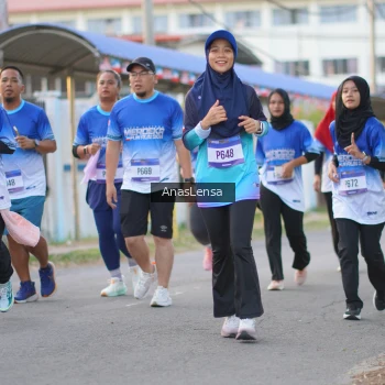 Runner Photo 3460537