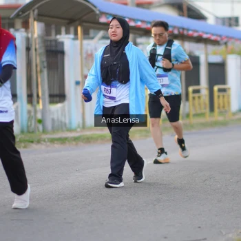 Runner Photo 3460629