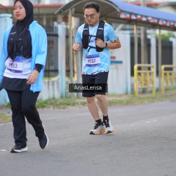 Runner Photo 3460645