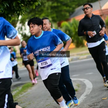 Runner Photo 3460653