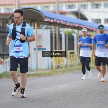 Runner Photo 3460669