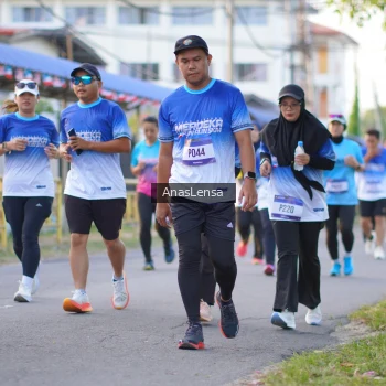 Runner Photo 3460670