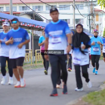 Runner Photo 3460676