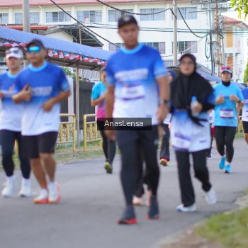 Runner Photo 3460677