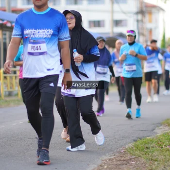 Runner Photo 3460707