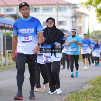Runner Photo 3460708