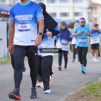 Runner Photo 3460718