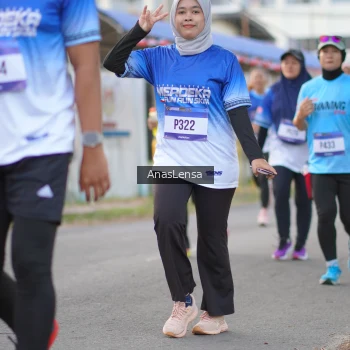 Runner Photo 3460745