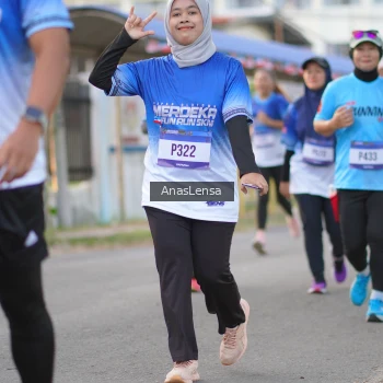 Runner Photo 3460748