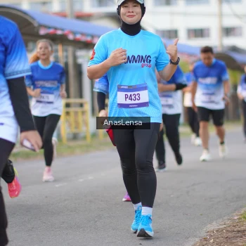 Runner Photo 3460755