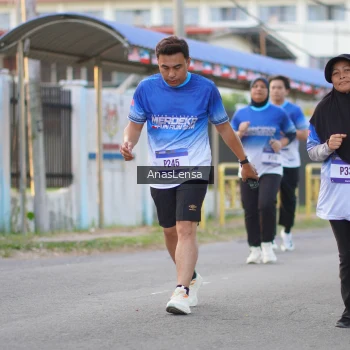 Runner Photo 3460832