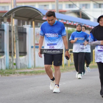 Runner Photo 3460839