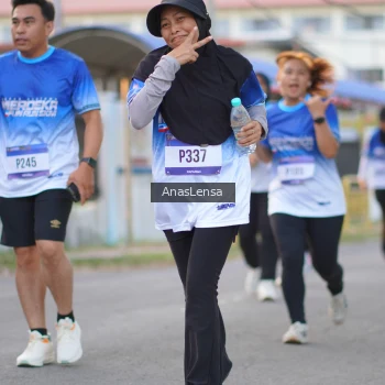 Runner Photo 3460868