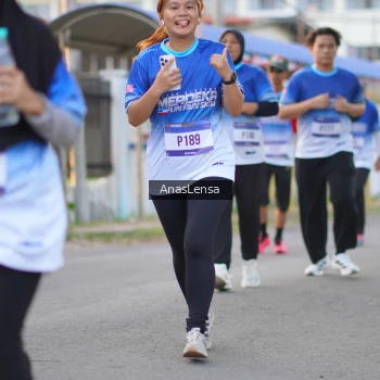 Runner Photo 3460873