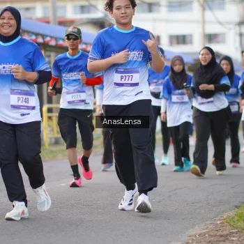 Runner Photo 3460917